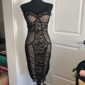 Bebe stunning dress